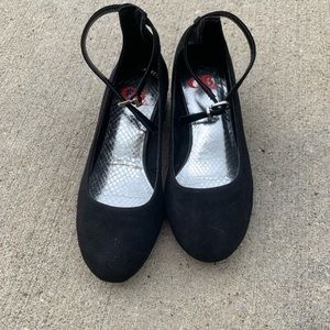 Girls size 13 -GB Girls Dress Shoes